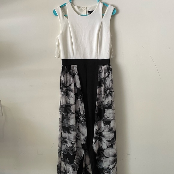 KATE and LILY short sleeve open shoulder dress pants. Ladies Sleeveless Jumpsuit - Picture 1 of 6